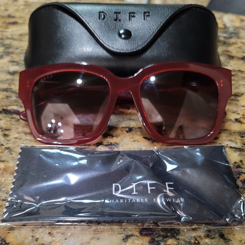 DIFF Sunglasses